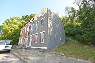 38 E Clifton Ave, Cincinnati, OH 45202 - Photo 2