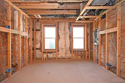 38 E Clifton Avenue, Cincinnati, OH 45202 - Photo 12