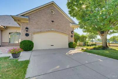 2824 Legend Falls Court, Beavercreek Twp, OH 45431 - Photo 4
