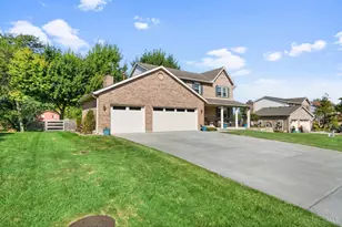 5833 Jenny Marie Ct, Fairfield Township, OH 45011 - Photo 2