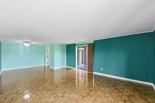 880 Rue De La Paix, Cincinnati, OH 45220 - Photo 12