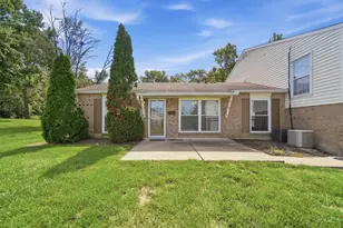 8 Sunnyside Dr, Fairfield, OH 45014 - Photo 1