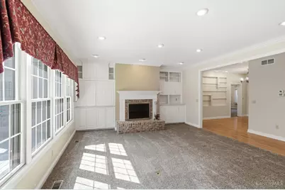 110 Laura Court, Hamilton, OH 45013 - Photo 2