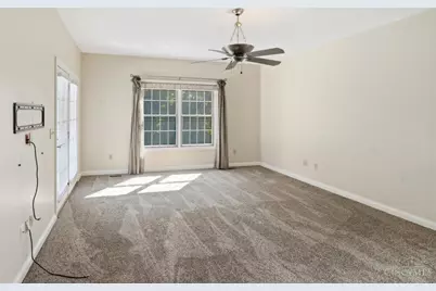 110 Laura Court, Hamilton, OH 45013 - Photo 8