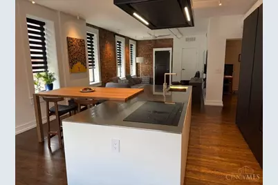14 W Fourteenth Street #202, Cincinnati, OH 45202 - Photo 8