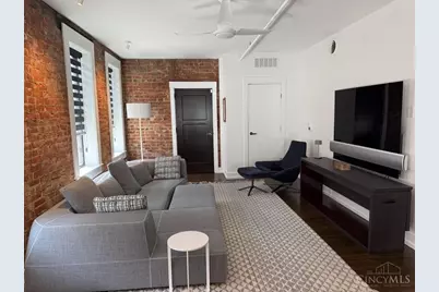 14 W Fourteenth Street #202, Cincinnati, OH 45202 - Photo 4