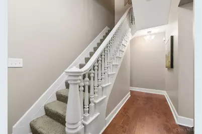 558 Milton Street, Cincinnati, OH 45202 - Photo 8
