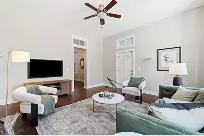 558 Milton Street, Cincinnati, OH 45202 - Photo 10