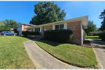 1087 Hearthstone Drive, Springfield Township, OH 45231 - Photo 2