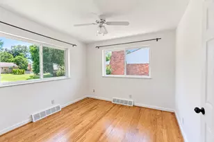 1087 Hearthstone Dr, Springfield Township, OH 45231 - Photo 12