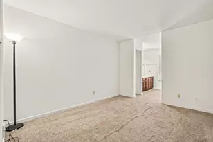 10555 Montgomery Rd, Montgomery, OH 45242 - Photo 8