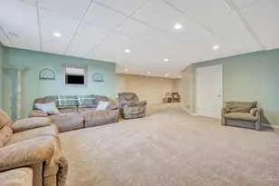 2086 Little Turtle Ct, Ross Township, OH 45013 - Photo 8