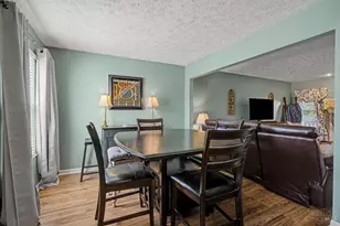 5829 Cedarwood Ct, Hamilton Township, OH 45039 - Photo 6