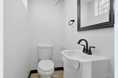 6101 Capri Drive, Cincinnati, OH 45224 - Photo 14