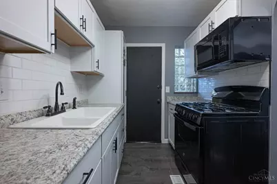 6429 Aspen Way, Cincinnati, OH 45224 - Photo 10