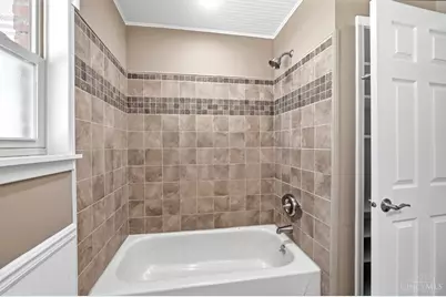 5756 Shirl Bar Circle, Milford, OH 45150 - Photo 24