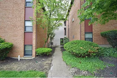 4908 Chalet Drive #403, Saint Bernard, OH 45217 - Photo 2