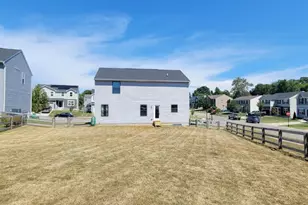 101 Crossing Circle Ct, New Richmond, OH 45157 - Photo 6