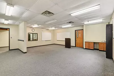 700 S Marshall Road, Middletown, OH 45044 - Photo 12