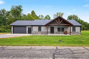 7425 King Rd, Sardinia, OH 45171 - Photo 1