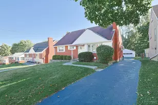 1190 Thurnridge Dr, Reading, OH 45215 - Photo 2