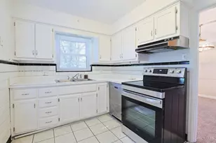 5631 Colerain Ave, Cincinnati, OH 45239 - Photo 14