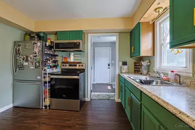 387 E Pike Street, South Lebanon, OH 45065 - Photo 8