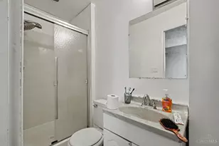 256 Warner St, Cincinnati, OH 45219 - Photo 16