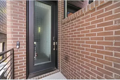 404 Baum Street, Cincinnati, OH 45202 - Photo 4