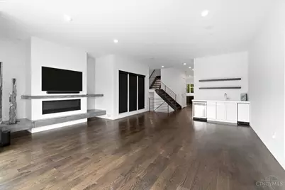 404 Baum Street, Cincinnati, OH 45202 - Photo 8