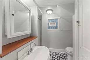 620 Riddle Rd, Cincinnati, OH 45220 - Photo 18
