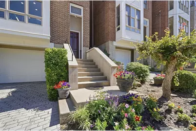 336 Boal Street, Cincinnati, OH 45202 - Photo 2