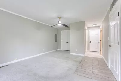 833 W Galbraith Road, Springfield Township, OH 45231 - Photo 8