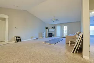 8002 Pinnacle Point Dr, West Chester, OH 45069 - Photo 4