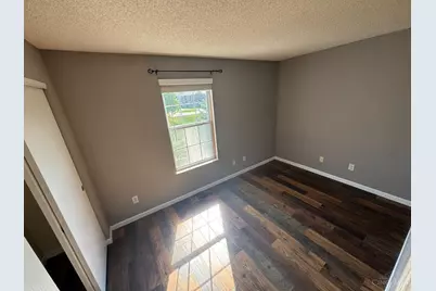 2203 Teardrop Avenue #34B, Columbus,  43235 - Photo 2