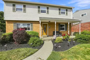 771 Heavenly Ln, Delhi Township, OH 45238 - Photo 2