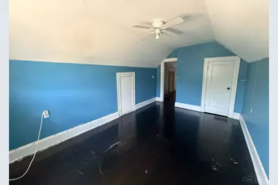 1633 First Avenue, Cincinnati, OH 45205 - Photo 6