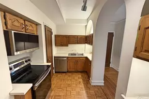 3900 Rose Hill Ave, Cincinnati, OH 45229 - Photo 8