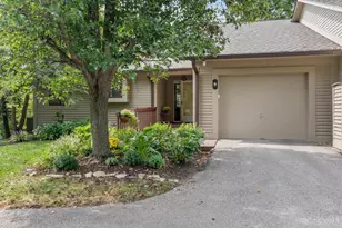 9 Hickory View Ln, Milford, OH 45150 - Photo 2