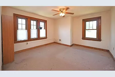 4640 Hamilton Avenue, Cincinnati, OH 45223 - Photo 32