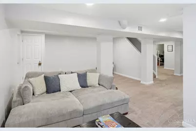 6136 Tahiti Drive, Cincinnati, OH 45224 - Photo 32