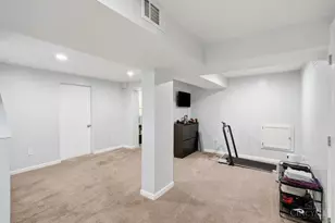 6136 Tahiti Dr, Cincinnati, OH 45224 - Photo 36