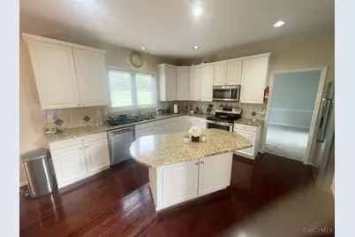 334 Glensford Drive, Springdale, OH 45246 - Photo 4