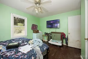 588 Valleyview Dr, Hamilton, OH 45013 - Photo 14
