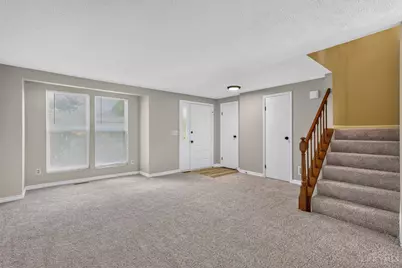 6662 Ashley Court, Mason, OH 45040 - Photo 4