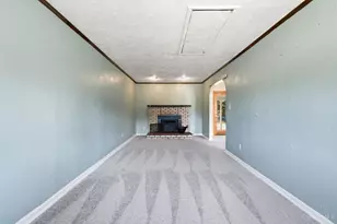 2536 Bracebridge Dr, Cincinnati, OH 45231 - Photo 12