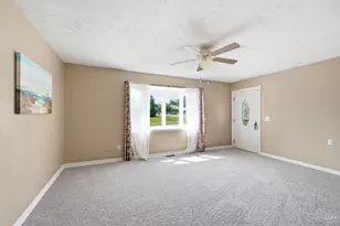 2536 Bracebridge Dr, Cincinnati, OH 45231 - Photo 8