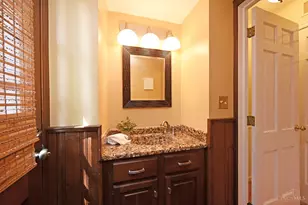 359 Woodknoll Terrace, Wyoming, OH 45215 - Photo 18