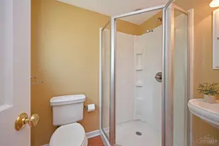 359 Woodknoll Terrace, Wyoming, OH 45215 - Photo 36