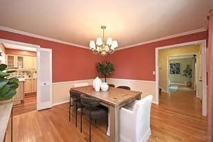 359 Woodknoll Terrace, Wyoming, OH 45215 - Photo 10